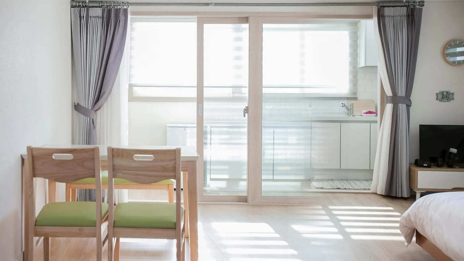 Jeju Aria Pension